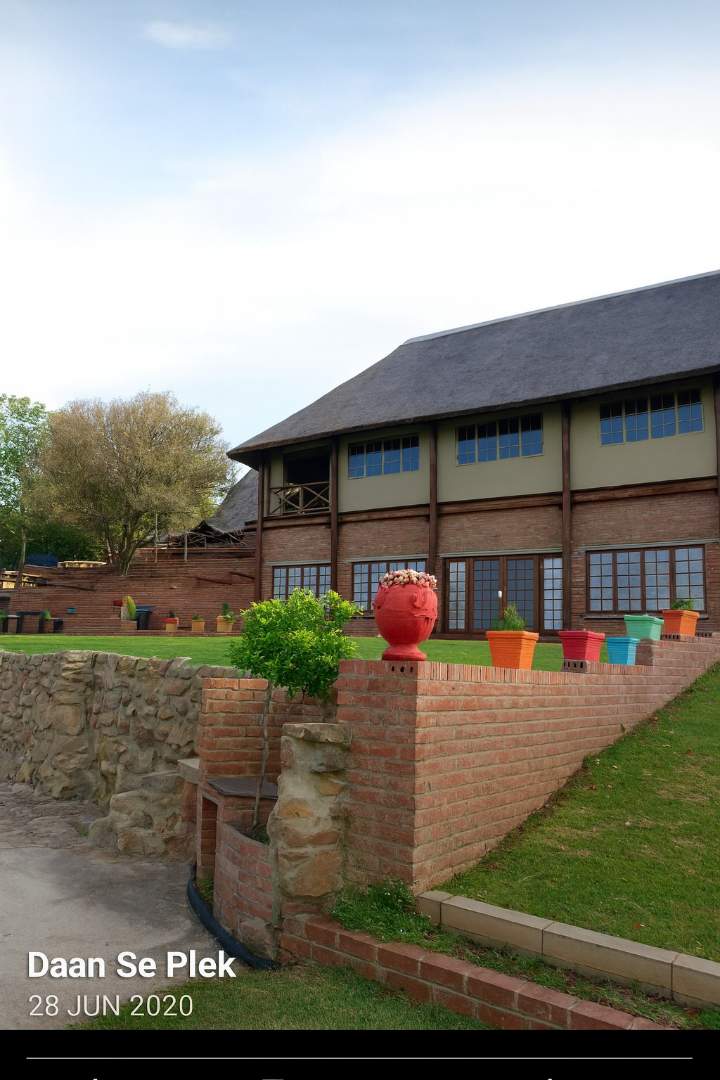 6 Bedroom Property for Sale in Bloemhof North West